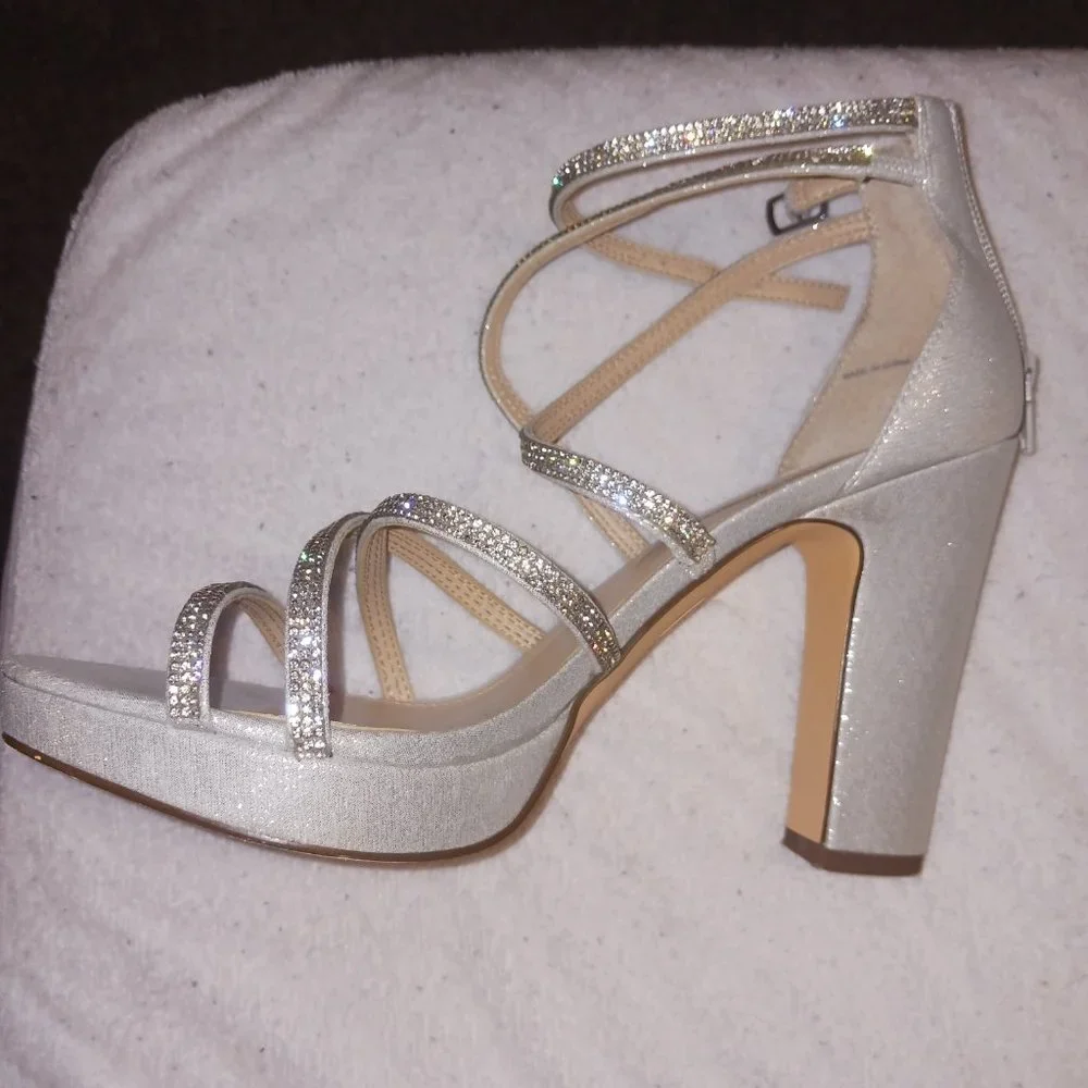 Silver Shoes - Picture 3 of 5